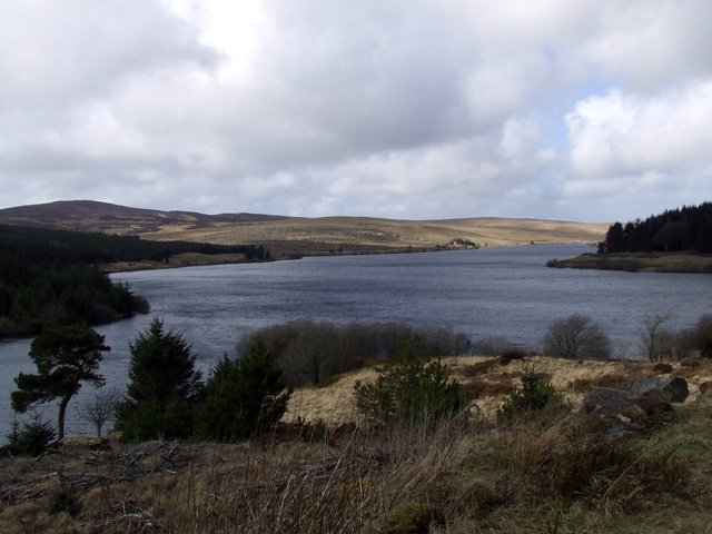 The Alwen reservoir © Nigel Williams cc-by-sa/2.0 :: Geograph Britain ...