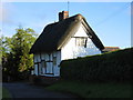SP3468 : Old thatched cottage, Cubbington by David Stowell
