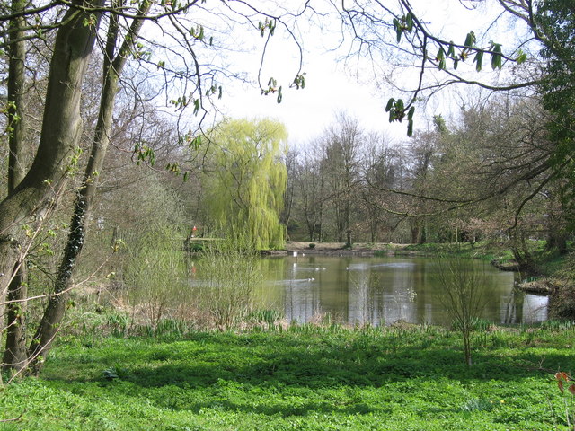 Brooke Mere © Graham Hardy cc-by-sa/2.0 :: Geograph Britain and Ireland