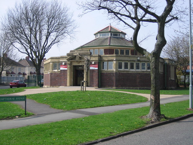 Low Hill Library