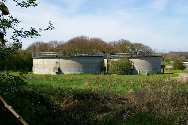 Rayleigh Sewage Works © Glyn Baker cc-by-sa/2.0 :: Geograph Britain and ...