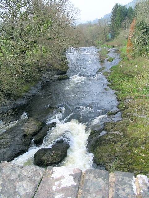 River Towy flowing south at Dolauhirion