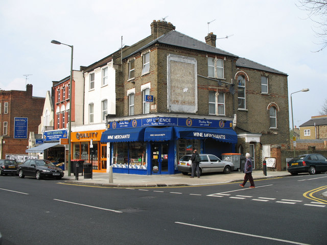 Camden Terrace - East Finchley © Martin Addison cc-by-sa/2.0 ...