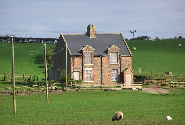 Farm Estate Houses : Low Hail  Farm