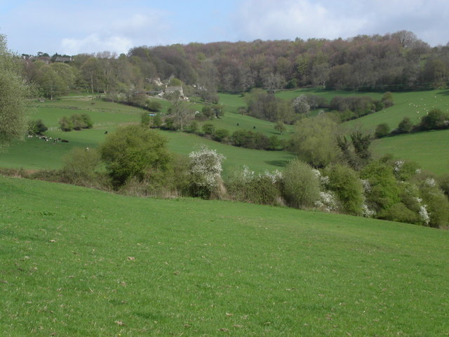 Farmland below Whiteshill