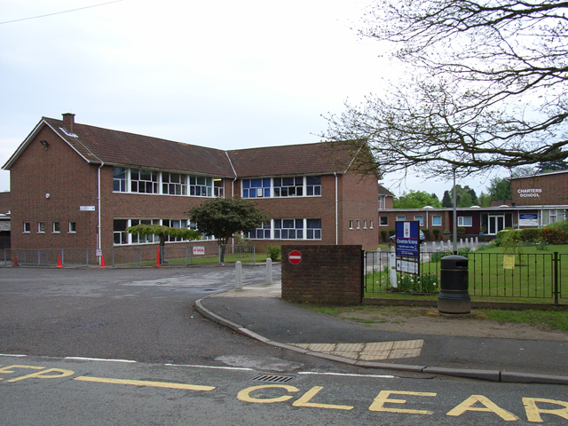 Charters School, Sunningdale © Andrew Smith :: Geograph Britain and Ireland