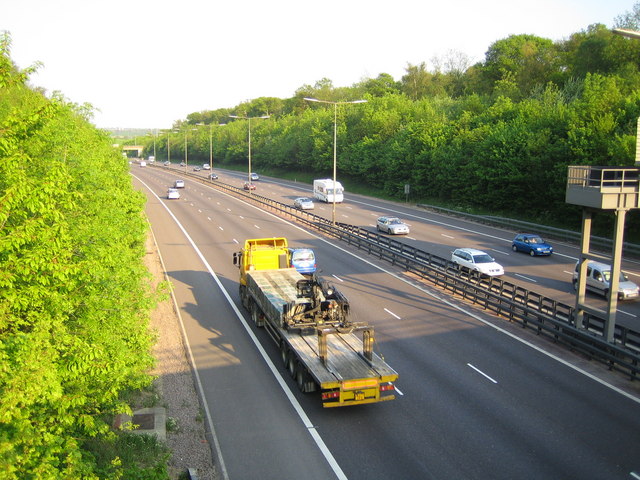 M25 Motorway from the Lye Lane... © Nigel Cox cc-by-sa/2.0 :: Geograph ...