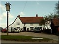 TL7953 : 'Queen's Head' public house, Hawkedon, Suffolk by Robert Edwards