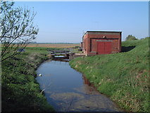 SK7194 : Gringley Pumping Station by David Squire