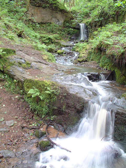 Waterfall at Fairy Glen, Appley Bridge © Gary Rogers :: Geograph ...