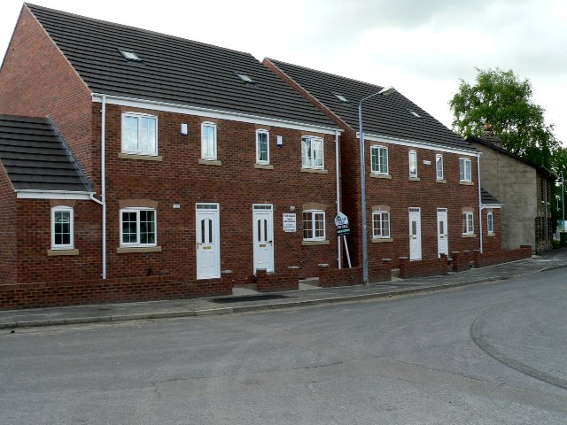 New Houses On Station Lane © Roger Gilbertson Cc By Sa20 Geograph