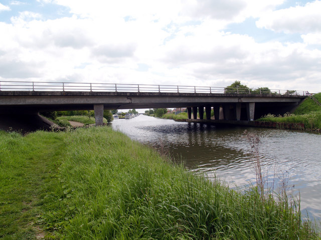 M180 Bridge over New River Ancholme © David Wright :: Geograph Britain ...