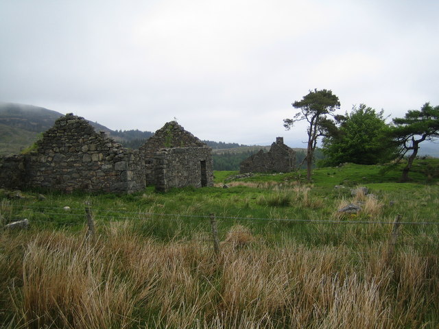 Another photo of the ruins at Forest Hill