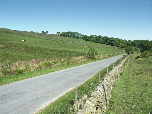 Country lane near Longnor