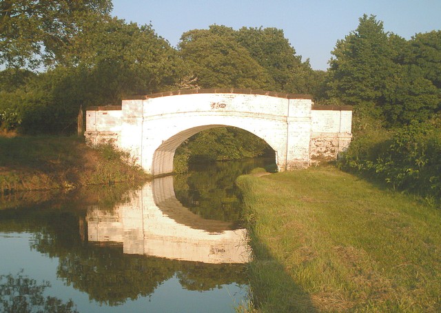 Canal Bridge No. 206, Little Leigh