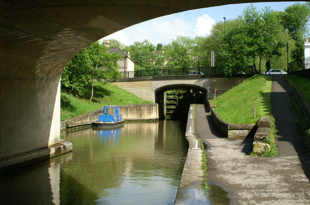 Below Bath Deep Lock, Kennet and Avon Canal
