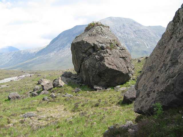 harta great britain The Bloody Stone in Harta Corrie © John Allan cc by sa/2.0 