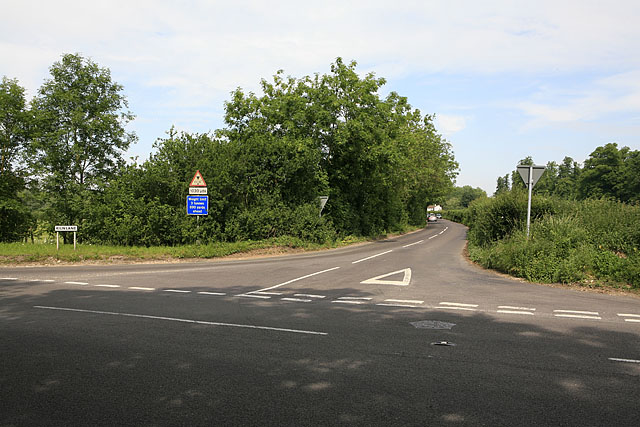 Kiln Lane junction with Highbridge Road