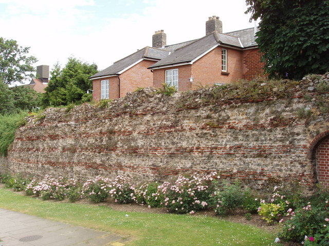Roman wall, Colchester
