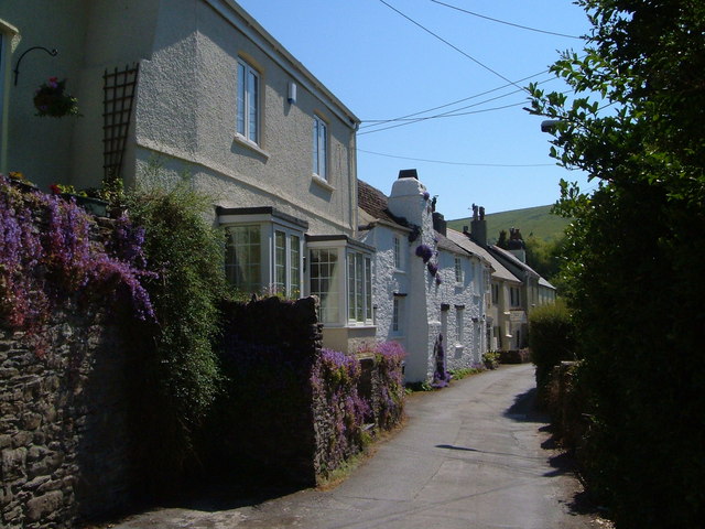 Cottages in Noss Mayo