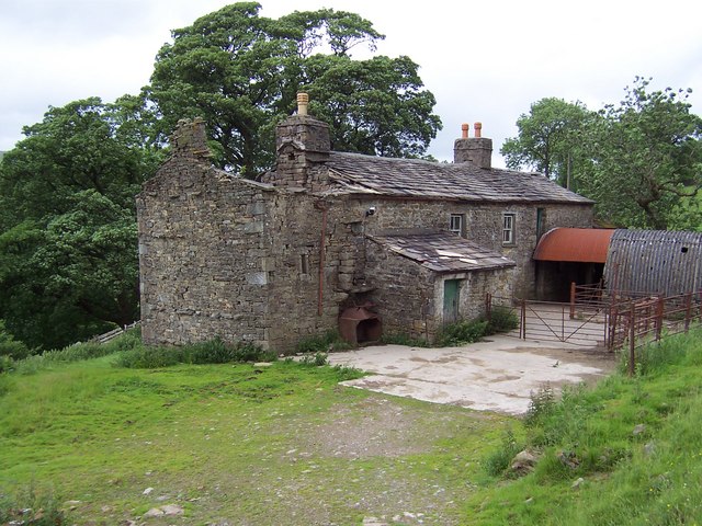 Abandoned Farm, near High Houses © Chris Heaton ccbysa/2