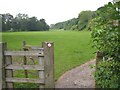 Entrance to Wellholme Park from Oak Hill Road