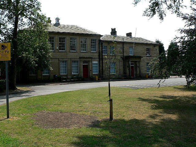 Selby High School © Roger Gilbertson :: Geograph Britain and Ireland