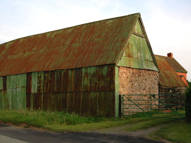 Corrugated barn at Lea Cross