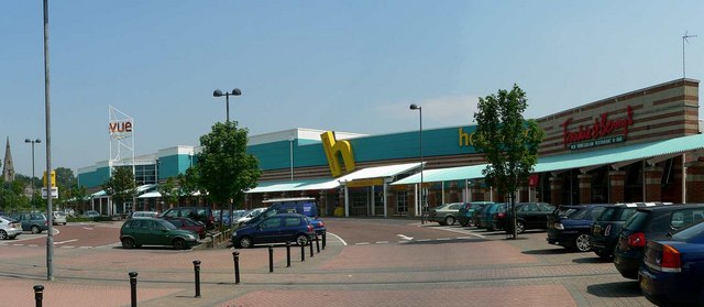 Cardigan Fields Leisure Complex,... © Rich Tea cc-by-sa/2.0 :: Geograph ...