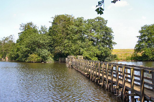 Footbridge at Ampton Water