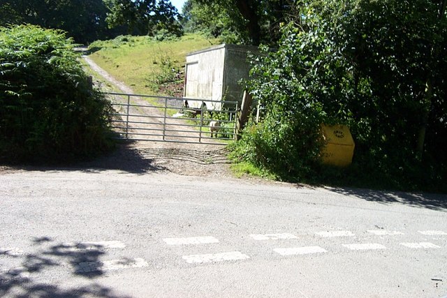 Road junction near Goetre farm
