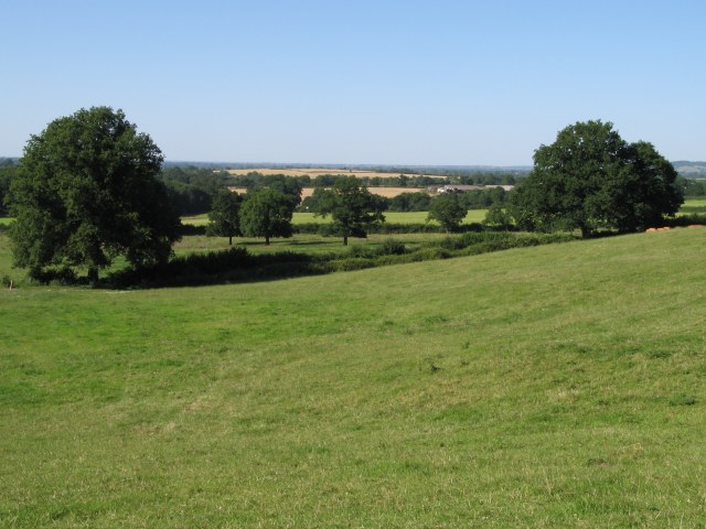 Fields on lower slopes of Nocketts Hill