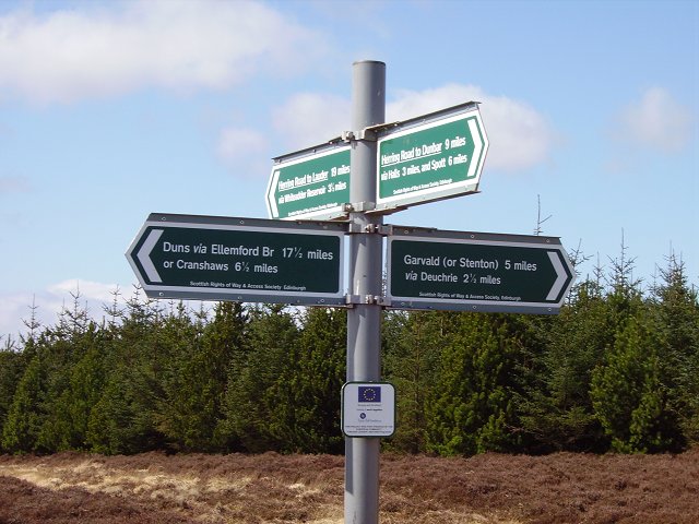 Signpost, Herring Road