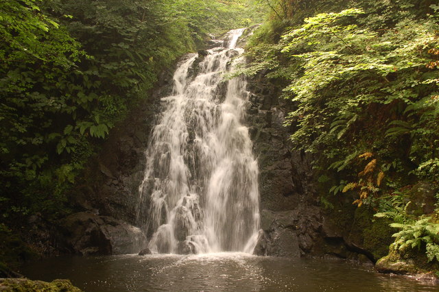 Glenoe waterfall (2)