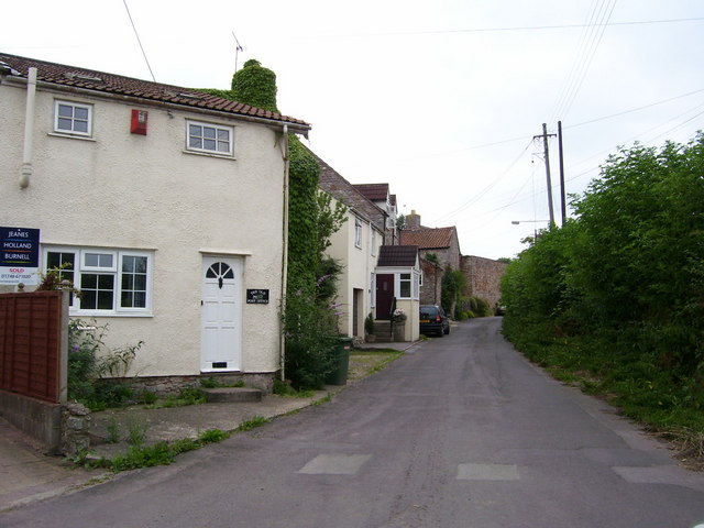Houses in Upper Coxley