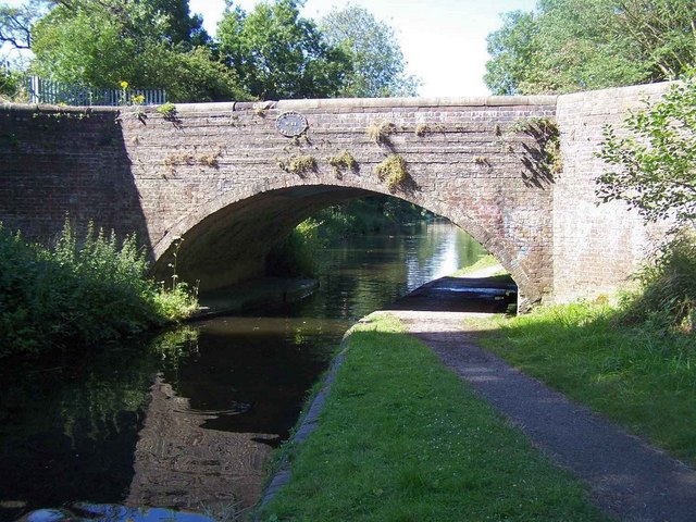 Dunstall Water Bridge © Geoff Pick cc-by-sa/2.0 :: Geograph Britain and ...