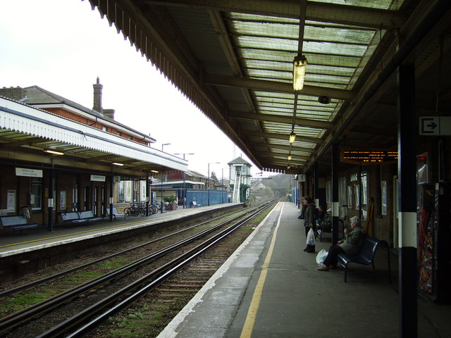 Canterbury East railway station