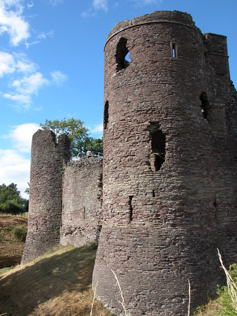 Grosmont Castle © Philip Halling cc-by-sa/2.0 :: Geograph Britain and ...