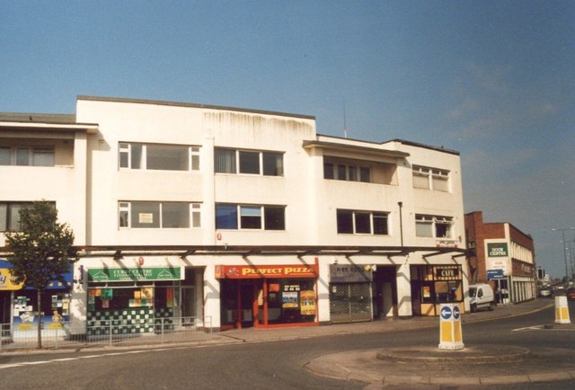 Art Deco shops Walliscote Road / Station Road