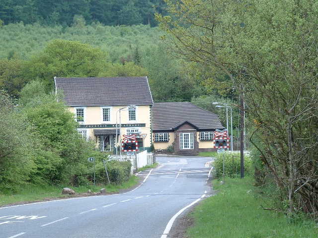 Fountain pub and crossing