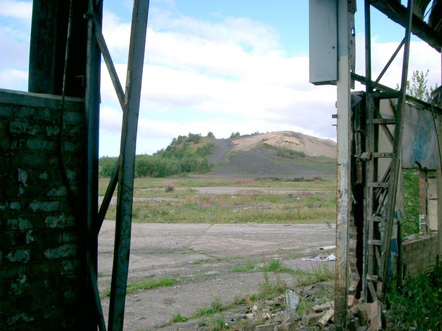 Comrie Colliery © Paul McIlroy :: Geograph Britain and Ireland