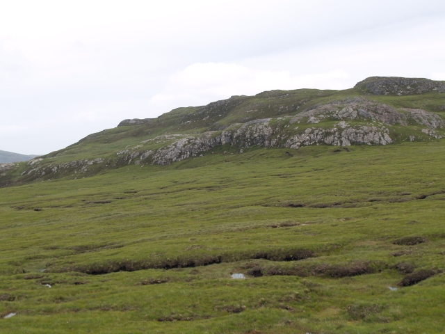 Bog and crag, Carnan Ban © Chris Eilbeck :: Geograph Britain and Ireland