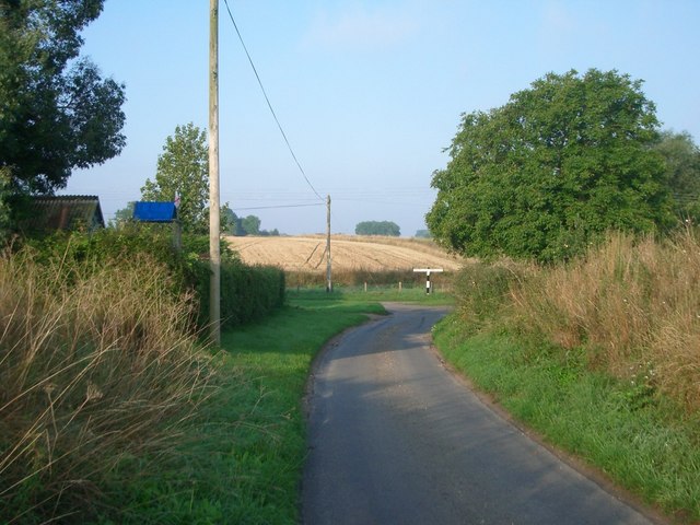 Forncett Road, Low Common