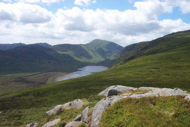 Llyn Eigiau from Clogwynyreryr Summit © Terry Hughes :: Geograph ...