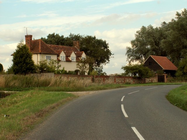 Meads Farmhouse, Near Great Yeldham,... © Robert Edwards Cc-by-sa/2.0 ...