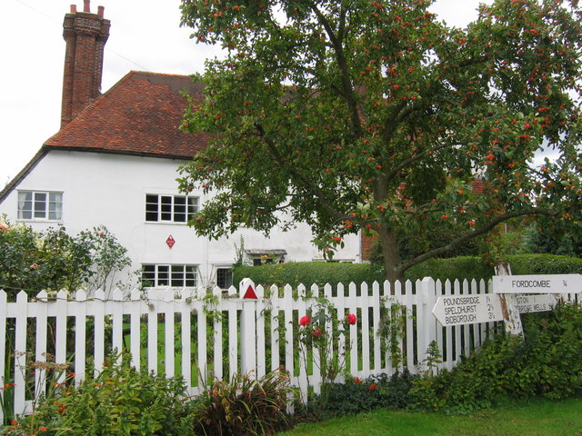 A 'Quincessential' Kentish cottage, near Fordcombe