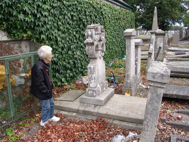 Graves in Mount Jerome Cemetery
