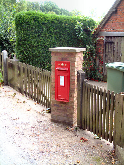 Victorian Post Box, Bridens Camp