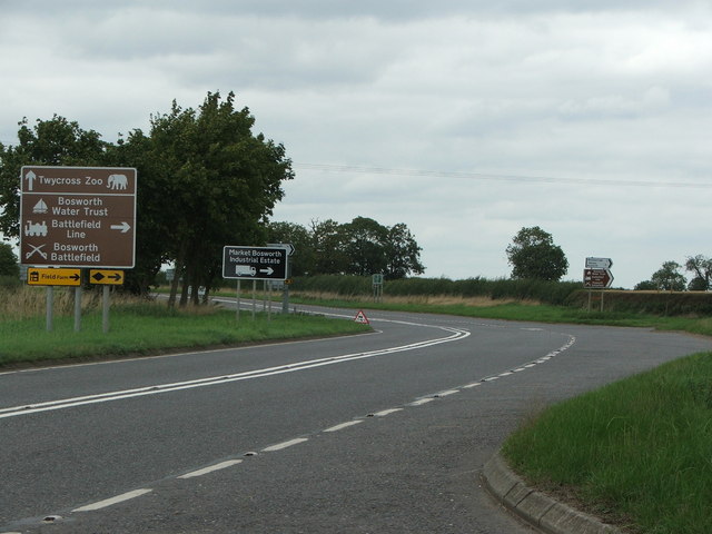 Wellsborough - Junction of A444 and B585