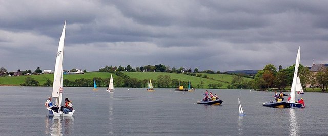 Sailing on Bardowie Loch
